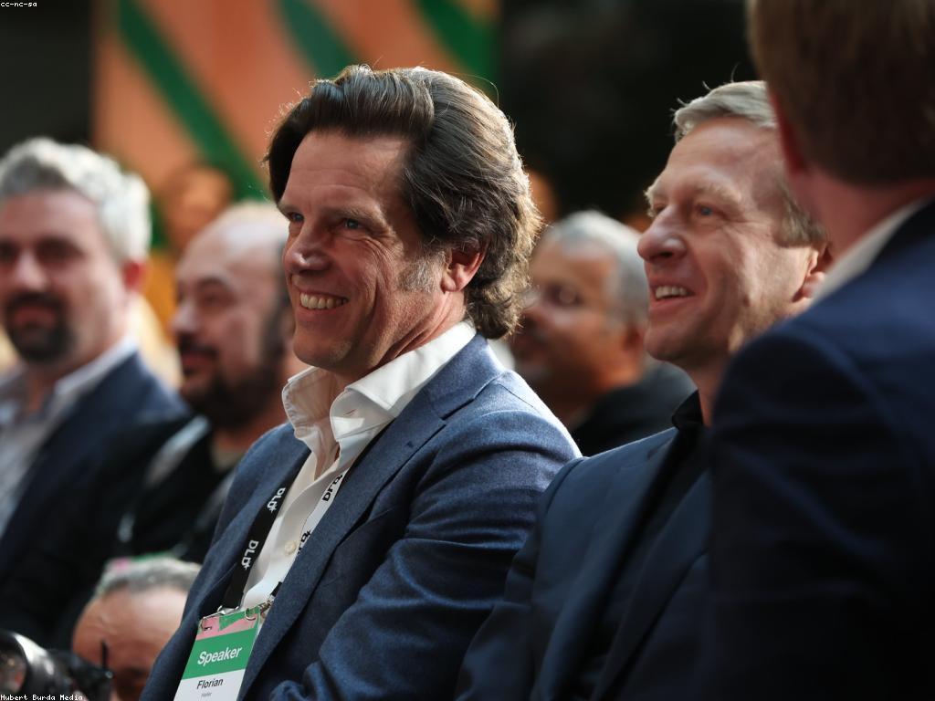 ឥទ្ធិពលនៃការប្រកួតលើសេដ្ឋកិច្ចសកល