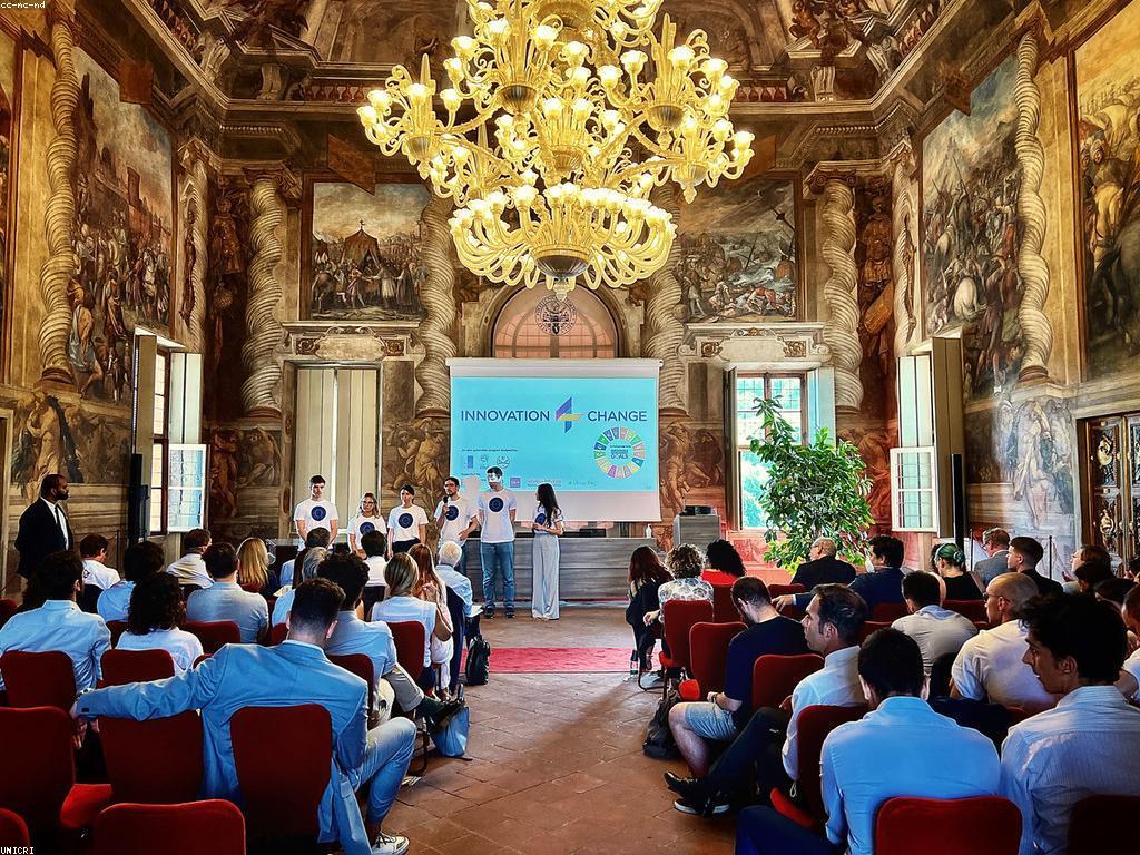 ឥទ្ធិពលនៃការប្រកួតលើការបង្កើត